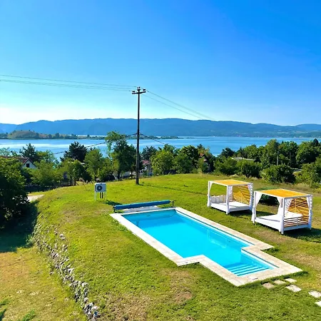 Pool View * Golubac